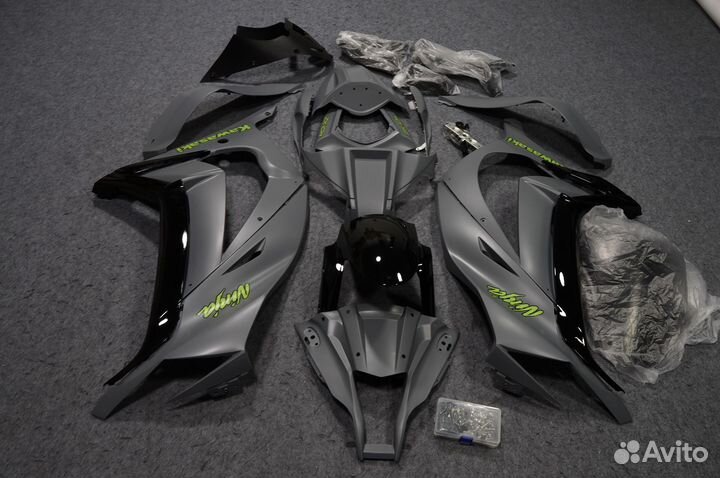 Комплект пластика на Kawasaki ZX-10R 2011-2015