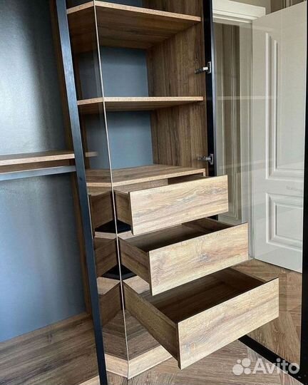 Шкафы купе на заказ. В любом стиле