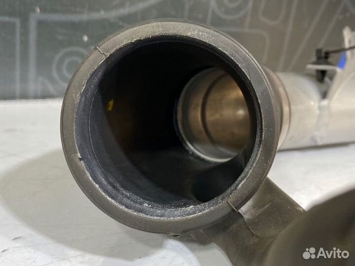 Патрубок интеркулера правый Audi A6 C5 BES 2003