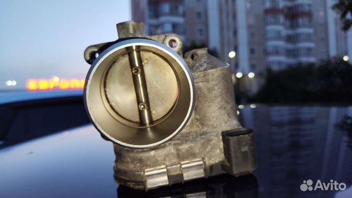 Дроссельная заслонка passat b5 1.8