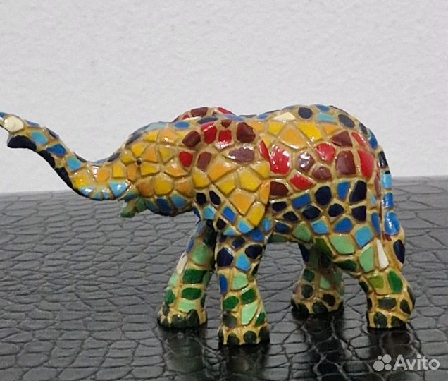 Гауди Слоненок статуэтка мозаика 9х5 см