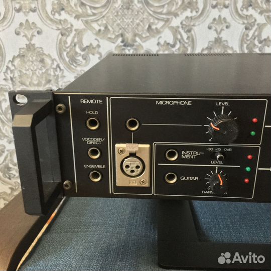 Аналоговый вокодер Roland SVC-350