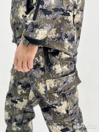 Камуфляжный костюм