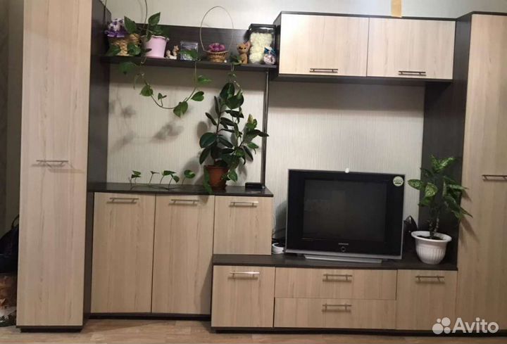 Стенка в гостиную бу