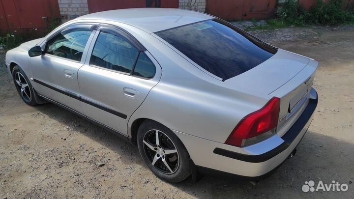 Volvo S60 2.4 AT, 2003, 350 000 км