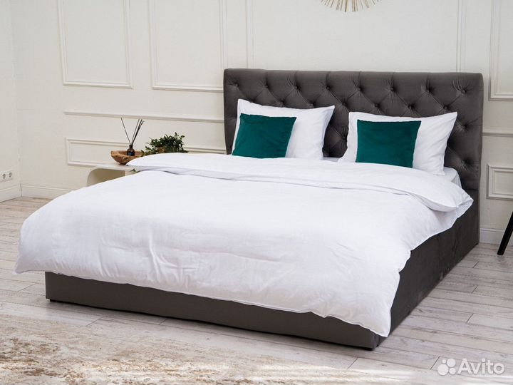 Кровать новая. цена за полный комплект