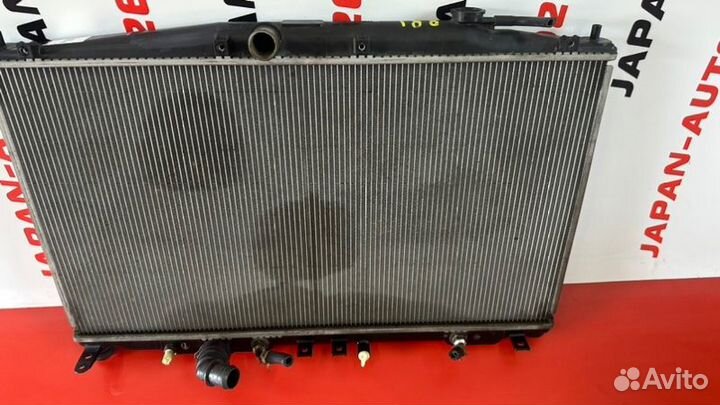 Радиатор охлаждения двигателя Honda Elysion RR1