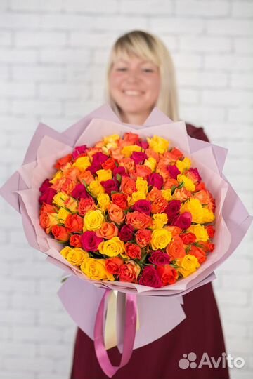 Букет 101 роза, яркий микс