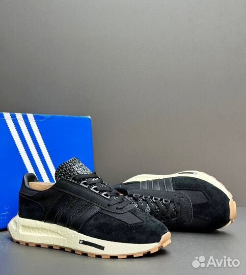 Кроссовки Adidas Retropy