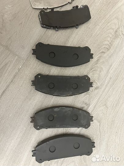 Колодки тормозные передние toyota/lexus