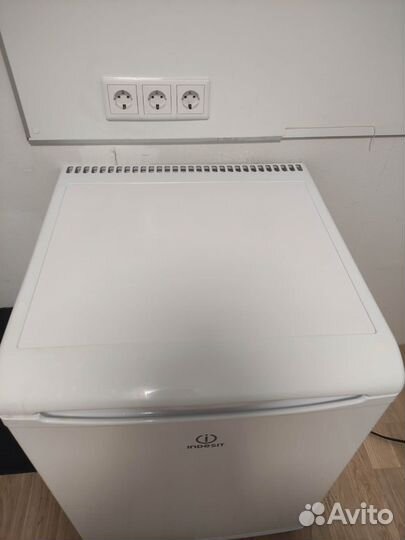 Холодильник indesit TT 85