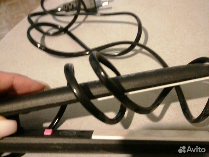 Утюжок для волос scarlett