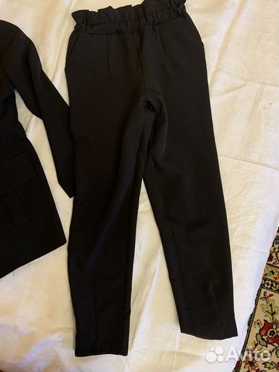 Модный брючный костюм школьный 128-138