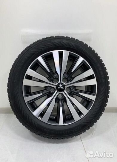 Новые Mitsubishi Outlander, Nokian 225/55 R18
