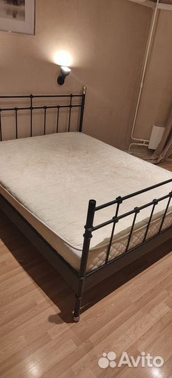 Кровать двухспальная 160 200 бу