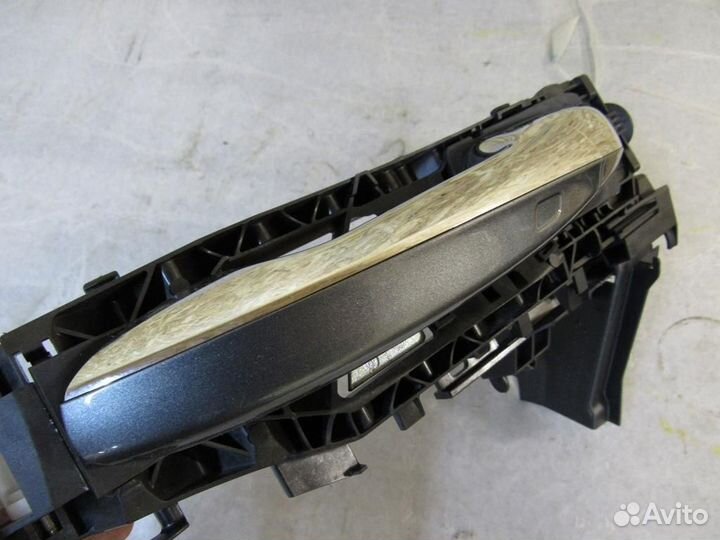 Ручка наружная двери передней левой, Mercedes-Benz