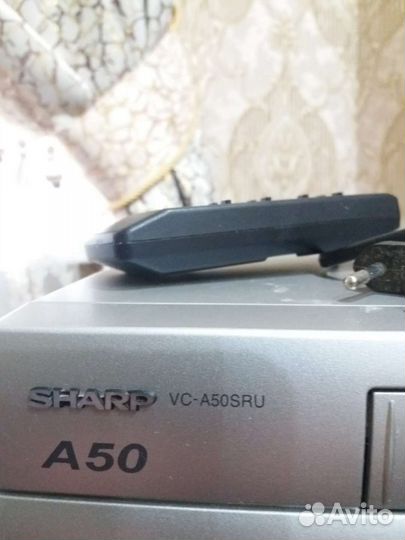 Видеомагнитофон sarp