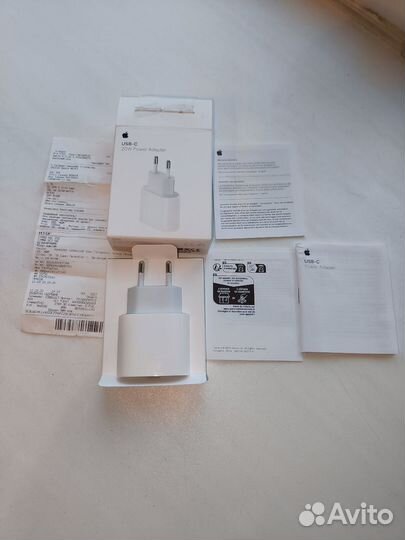 Зарядное устройство Apple 20W USB-C для iPhone