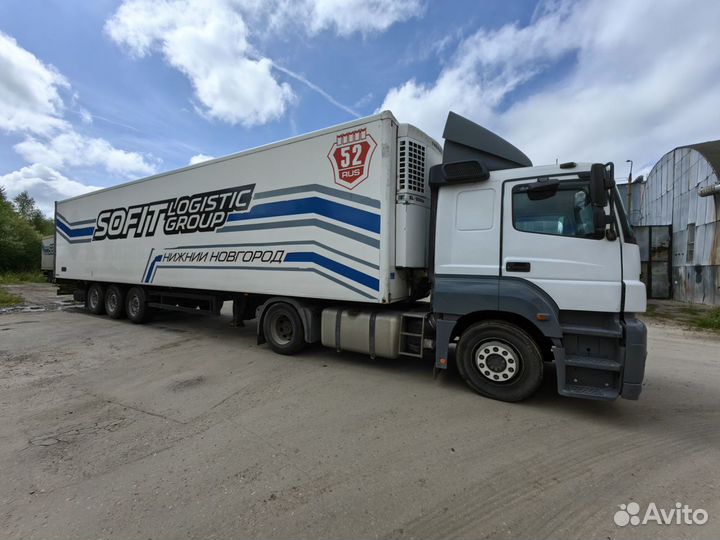 Mercedes-Benz Axor 1835 LS с полуприцепом, 2011