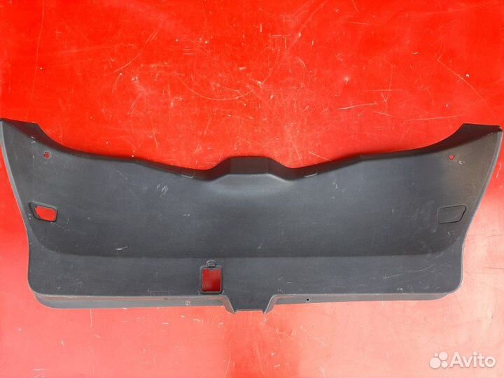 Обшивка крышки багажника Infiniti Fx