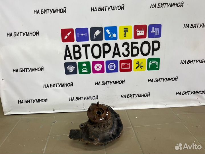 Кулак поворотный передний левый Toyota Camry 30