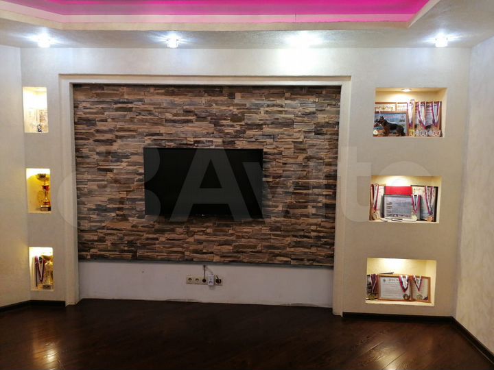 2-к. квартира, 60,3 м², 12/18 эт.