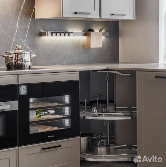 Угловой кухонный гарнитур