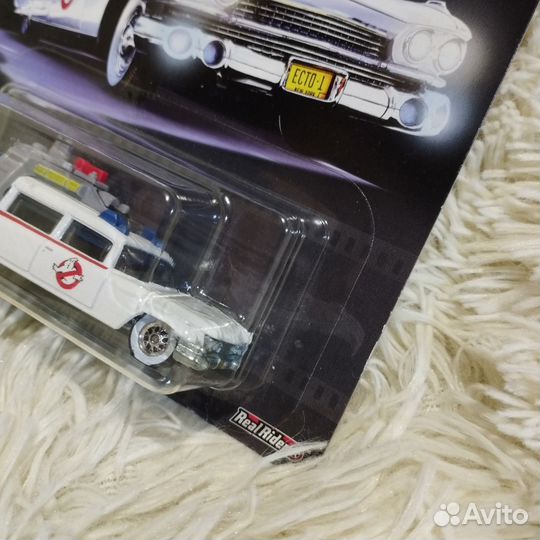 Hot Wheels Ghostbusters Ecto-1 Premium