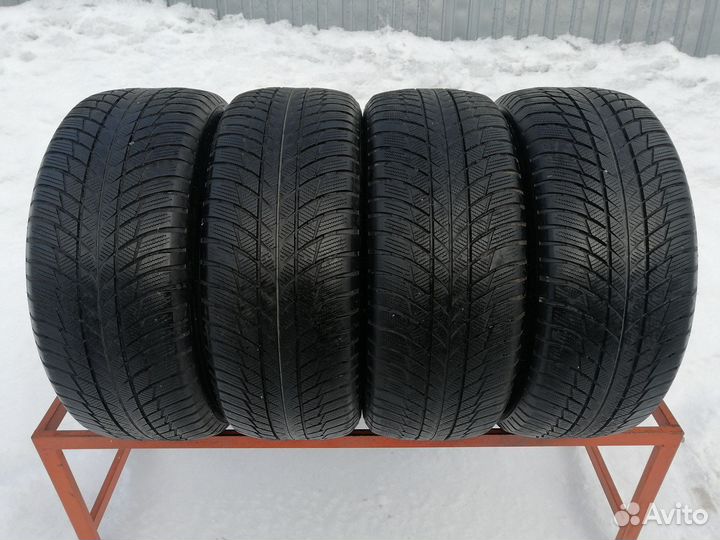 Bridgestone Blizzak LM-001 245/50 R19