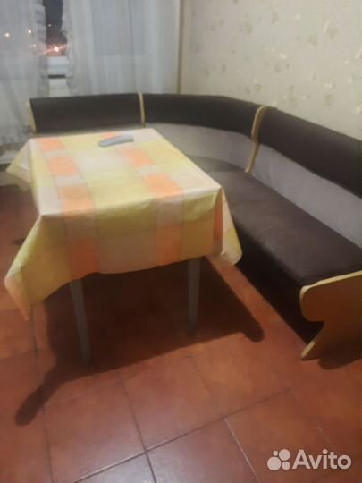 Кухонный угловой диван