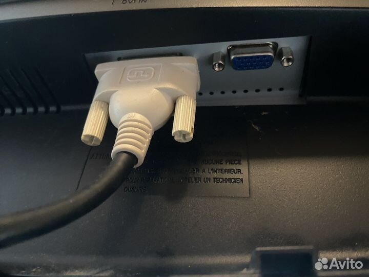 Монитор Samsung t200