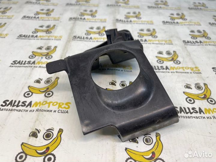 Кронштейн бампера передний правый Volkswagen