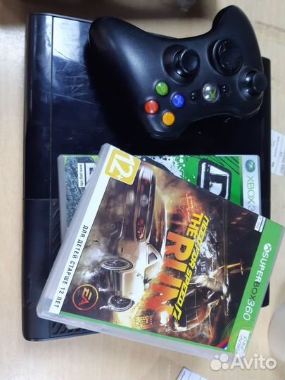 Xbox 360 E console,1538