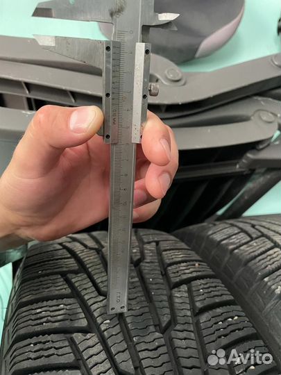 Шины зимние с дисками 215 65 р16