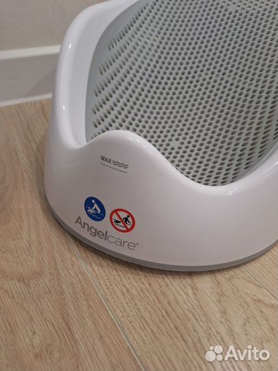 Горка для купания angelcare серый
