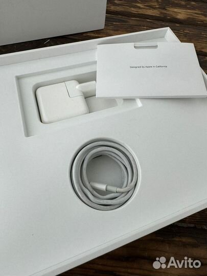 Apple MacBook Air 13inch 2020 M1/8/256/серый космо