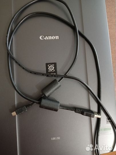 Сканер Canon CanoScan Lide 210
