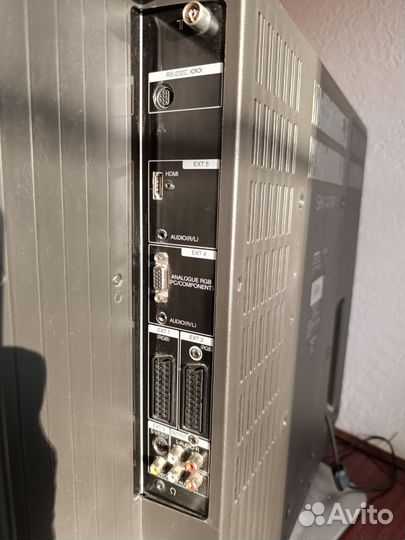 Телевизор Sharp LC-32P55E