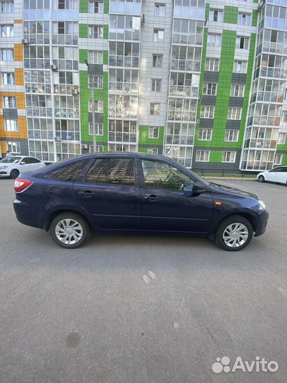 LADA Granta 1.6 МТ, 2015, 130 000 км