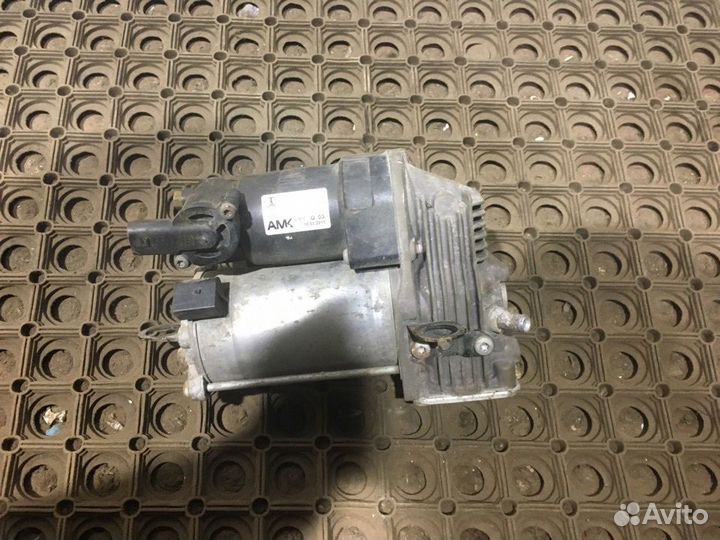 Компрессор подвески Mercedes W251 R-Class