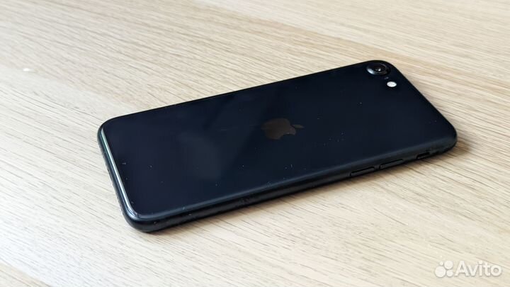 iPhone SE (2020), 64 ГБ