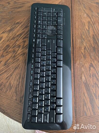 Беспроводная клавиатура и мышь microsoft
