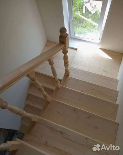 Деревянные ступени для лестницы