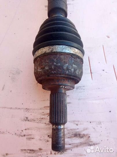 Полуось передняя левая (приводной вал, шрус) Renau