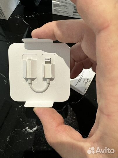 Apple Lightning Headphone Adapter