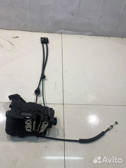 Замок двери (задний, правый) (Kia Mohave)