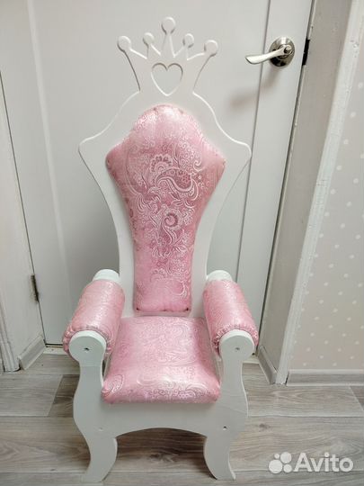 Детский трон для фотозоны