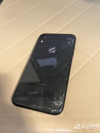 iPhone Xr, 64 ГБ