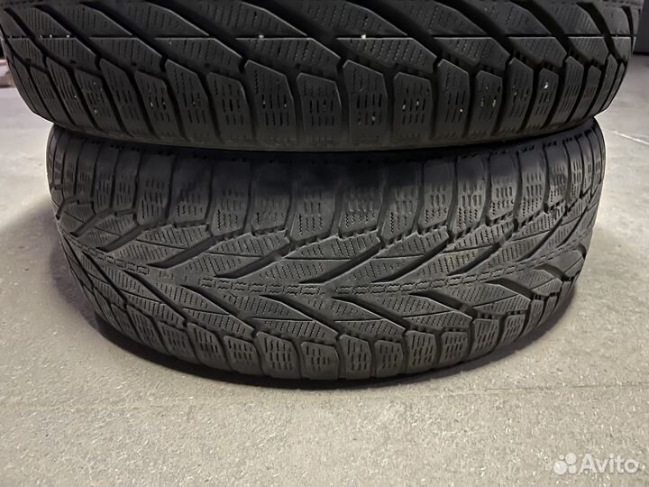 Nokian Tyres Hakkapeliitta R2 SUV 235/65 R17 108R