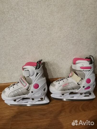 Детские ледовые коньки